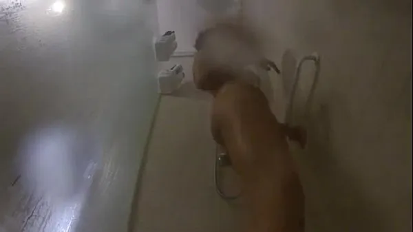 Nya Lisa Masseuse spied in the shower coola videor