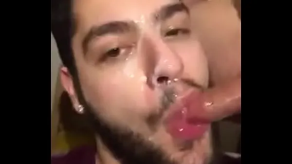 Novos sucking with cum in the face vídeos legais