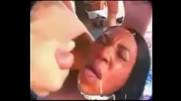 Novos Ebony krushed by white dicks in anal dp gangbang vídeos legais