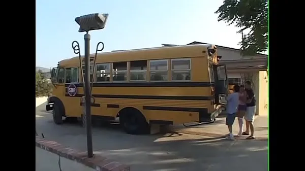 Novos Onde podemos trepar - dentro do ônibus escolar - vamos fazer isso vídeos legais