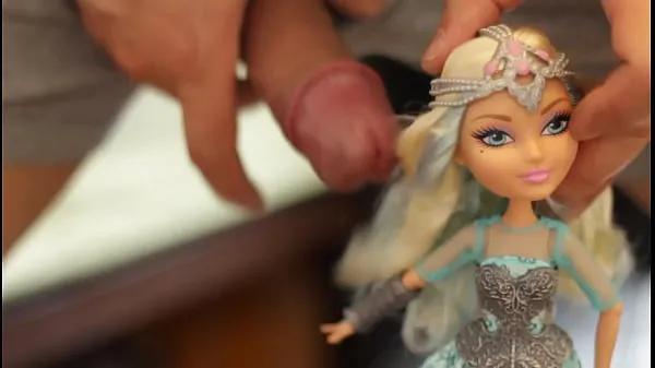 Neue Ever After High Darling Charmante Kriegerpuppe wird von meinem Schwanz VERFÜHRT und wird zum Mind Broken COCK SLAVEcoole Videos