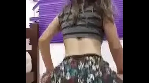 Nuevos Cris Pkena - Bailando en shorts sin bragas vídeos interesantes