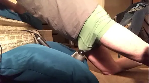 Új Massaging bulge in my tighties klassz videó