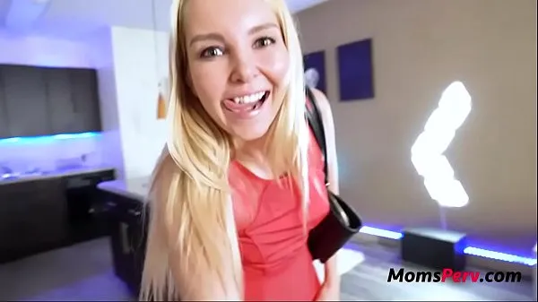 Neue Ich liebe es, meine blonde Stiefmutter zu fickencoole Videos