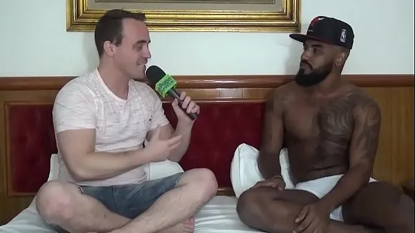 New Porn actor Vitor Guedes reveals behind-the-scenes footage cool Videos