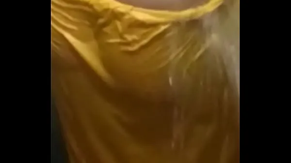 Nieuwe Bhabhi bath suit yelow coole video's