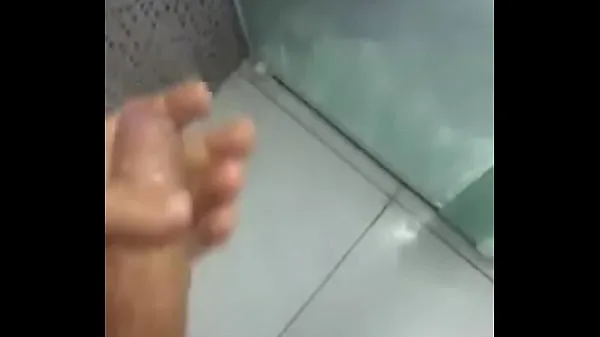 Nouvelles branlette sous la douche vidéos sympas