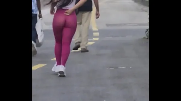 Neue Verheiratet fast nackt auf der Straße in transparenten Legginghosen Luana Kazakicoole Videos