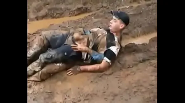 Nya Gay Sex In A Mud Forest Alone And Lost coola videor