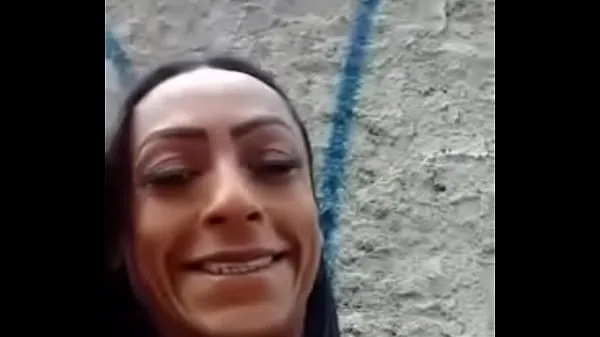 Nouvelles Pamela Brasil trans battant un dans la rue de neca venez suivre vidéos sympas