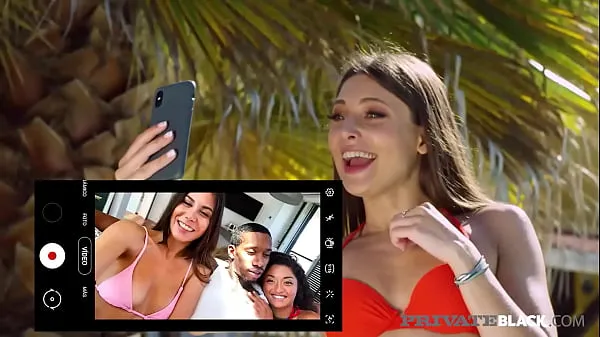 Nouvelles Private Black - Anya Krey et Scarlett prennent leur première bite noire vidéos sympas