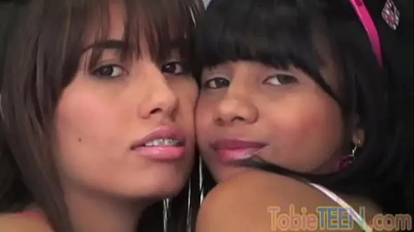 Novos Tobie Teen Lesbian Duo vídeos legais