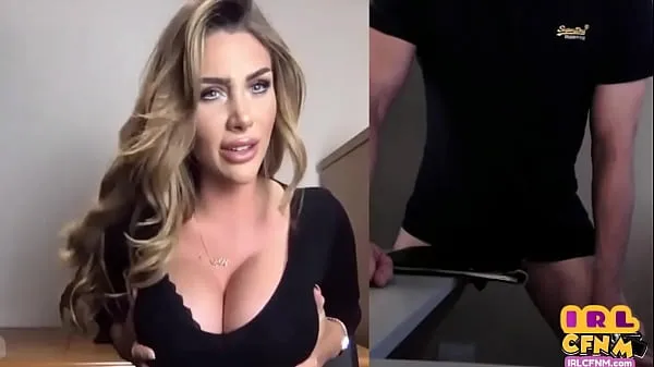 Nouvelles CFNM amateur Bosomy MILF séduit un mec pour se branler devant sa webcam vidéos sympas