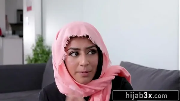 Hot Muslim Teen Must Suck & Fuck Neighbor To Keep Her Secret (Binky Beaz Video keren baru