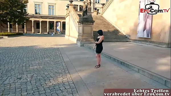 Новые Немецкая натуральная молодая женщина по соседству пробует настоящее публичное свидание вслепую классные видео