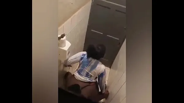 Nová Caiu na net , Gostosa africana fudendo no WC de um Bar gostosa Para Cacete skvělá videa