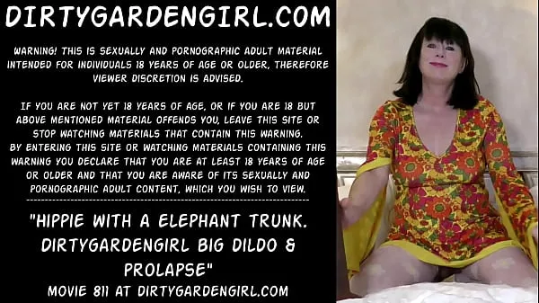 Nuevos Hippie with a trunkin ass. Dirtygardengirl big dildo & prolapse vídeos interesantes